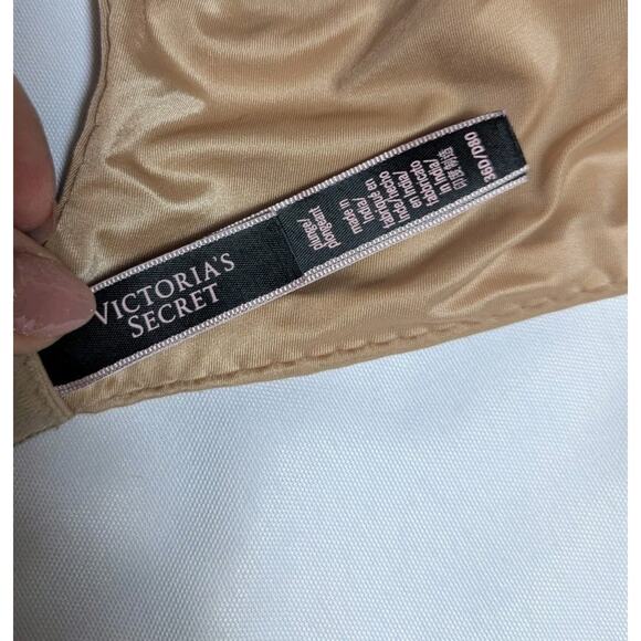 Victorias Secret 36D Miraculous Plunge Bombshell Add 2 Cups Push Up Bra Nude - Picture 5 of 8